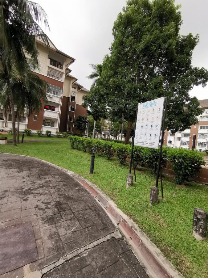 My Place Apartment Subang Jaya Exterior foto